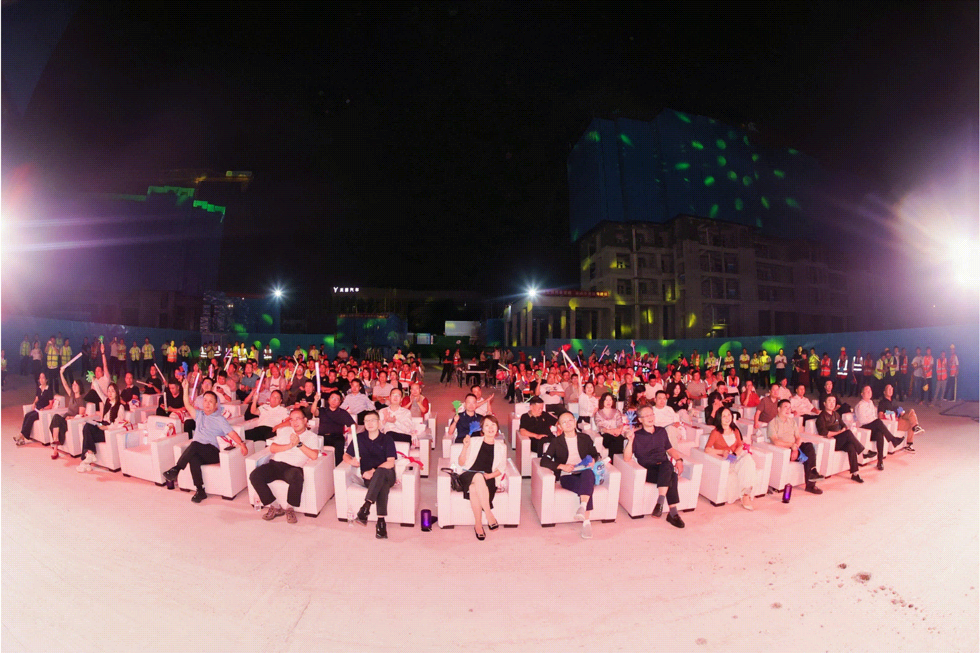 全场大合影.gif 全场大合影.gif