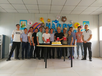 集体合影留念.jpg 集体合影留念.jpg