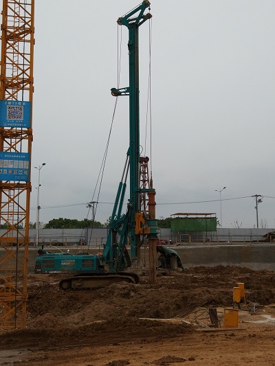 桩基施工.jpg