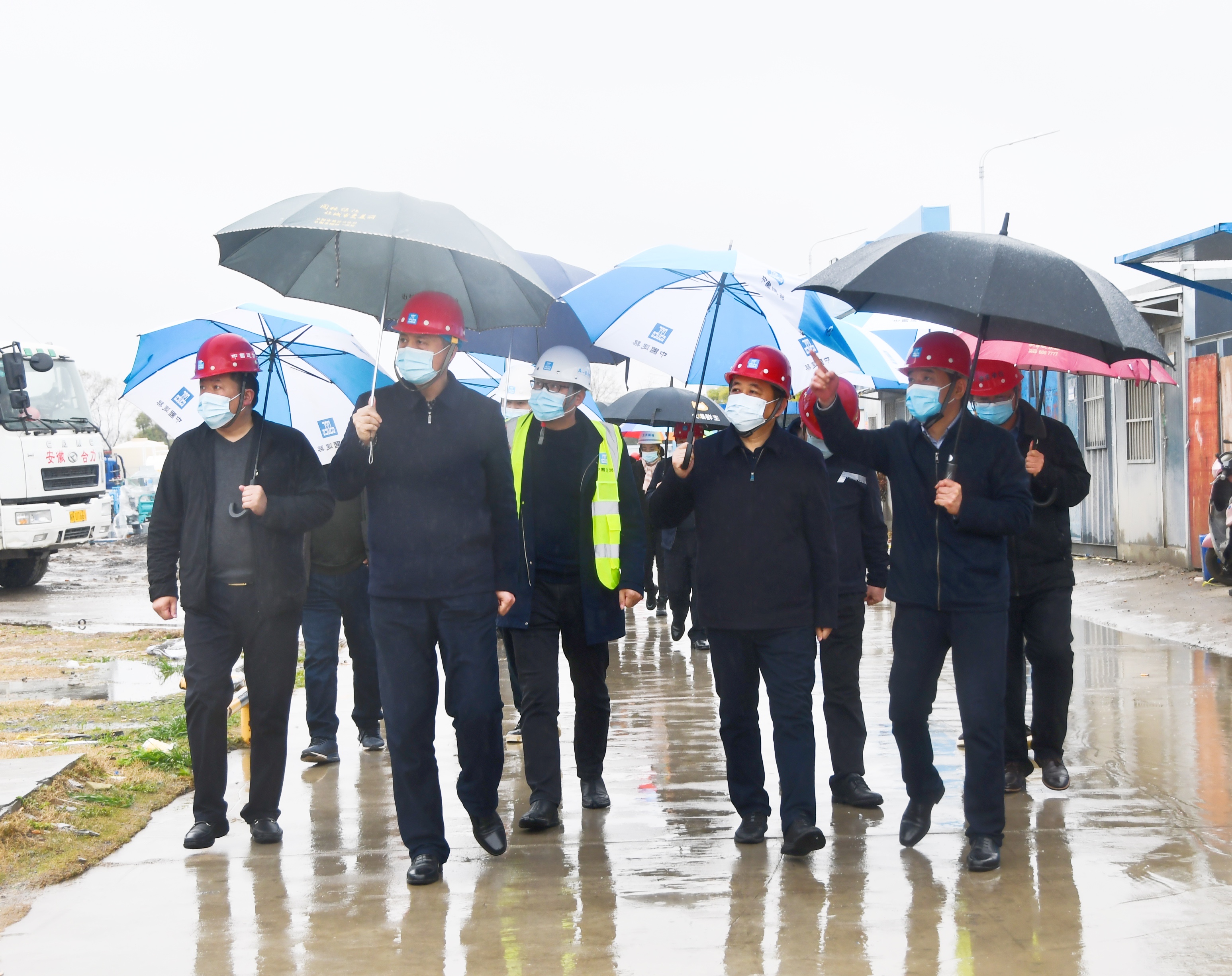 阜阳市纪委常委,秘书长,市监委委员芮磊到中建五局