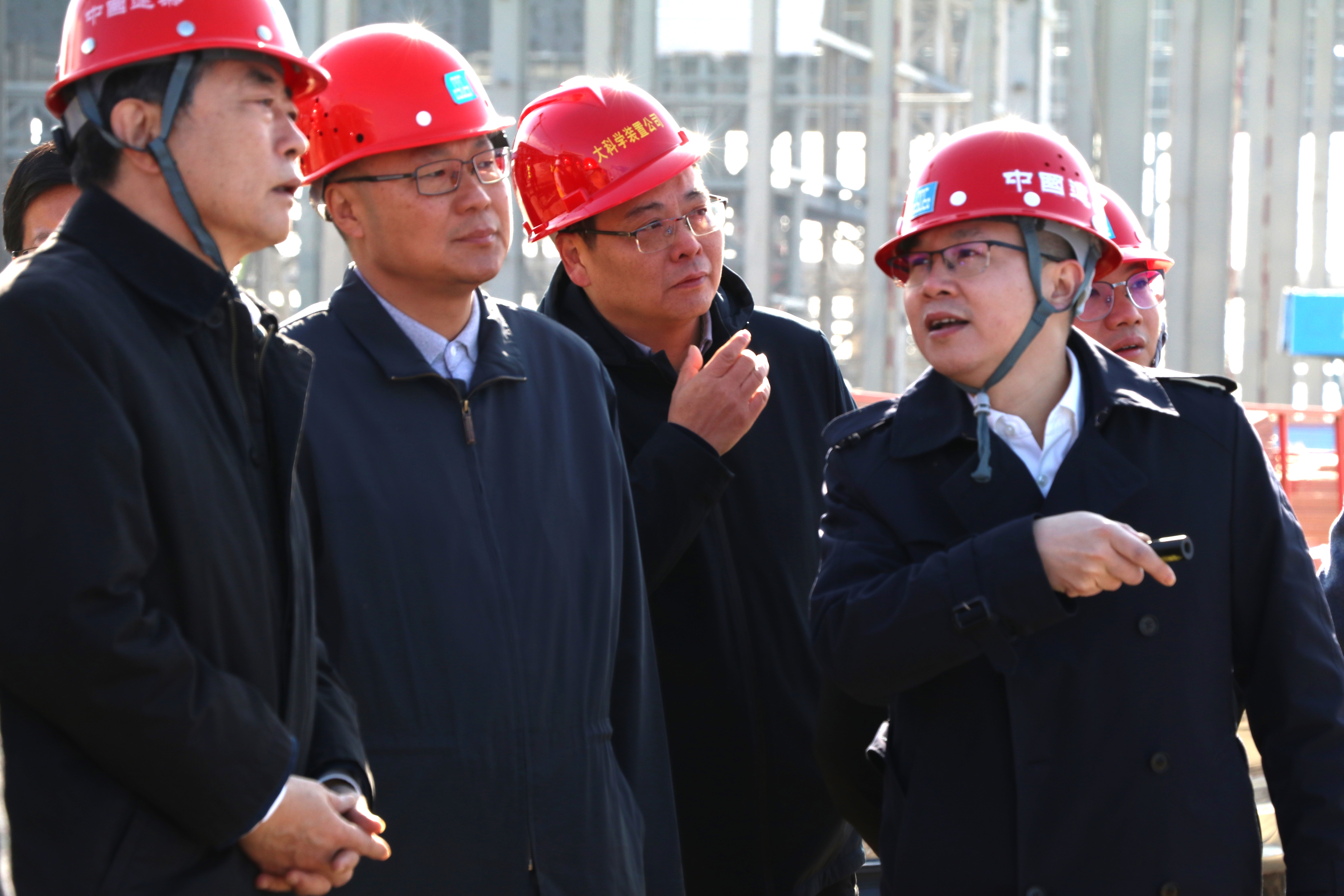 邓向阳调研现场2(左一).jpg 邓向阳调研现场2(左一).jpg