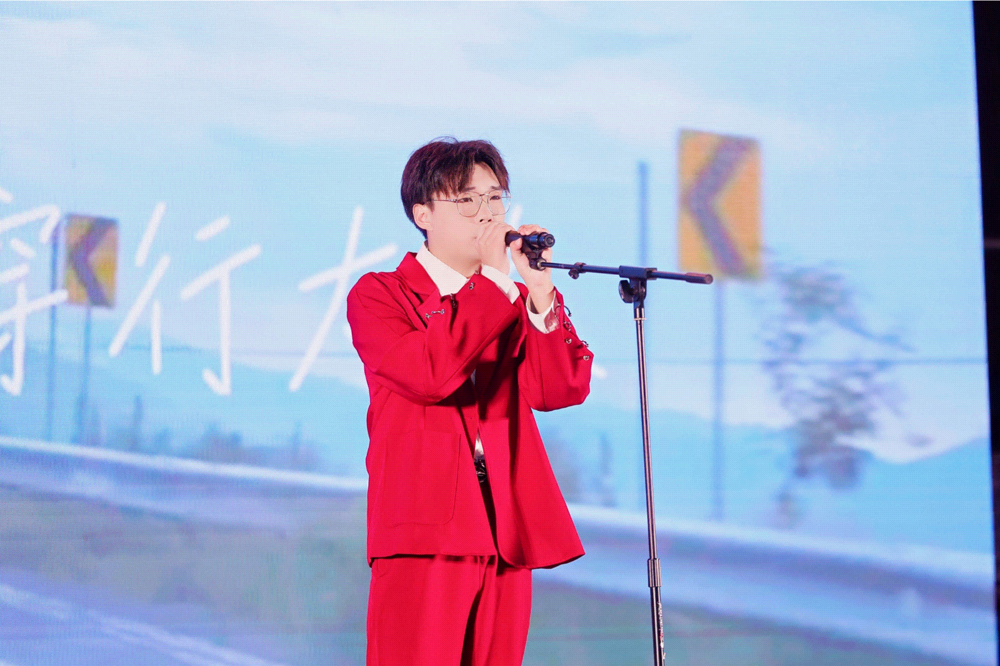 现场精彩瞬间.gif